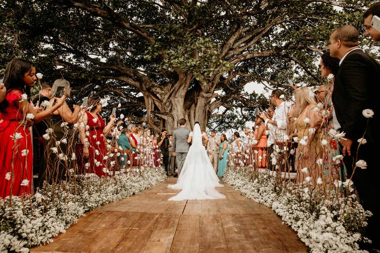 Ceremonia en la playa. Casamiento en Brasil. Boda al atardecer. Erika Fayolle fotografía.