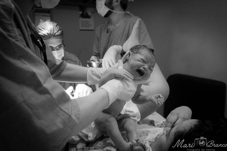 Fotografia de parto normal em Maternidade Santa Lucia Botafogo RJ