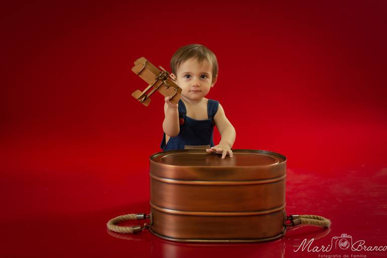 Fotografia de bebê tema Aviador em estúdio Freguesia RJ Jacarepagua Acompanhamento de Bebê - 12 meses