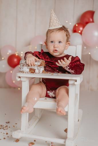 Sessão Cake Smash 1 aninho com bolo menina clean