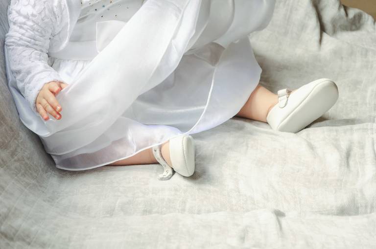 pezinhos-de-bebe-com-sapatinho