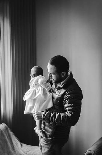 pai-e-filha-antes-do-batizado