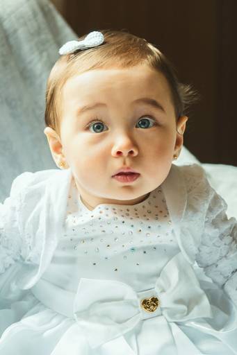 retrato-de-menina-no-batizado