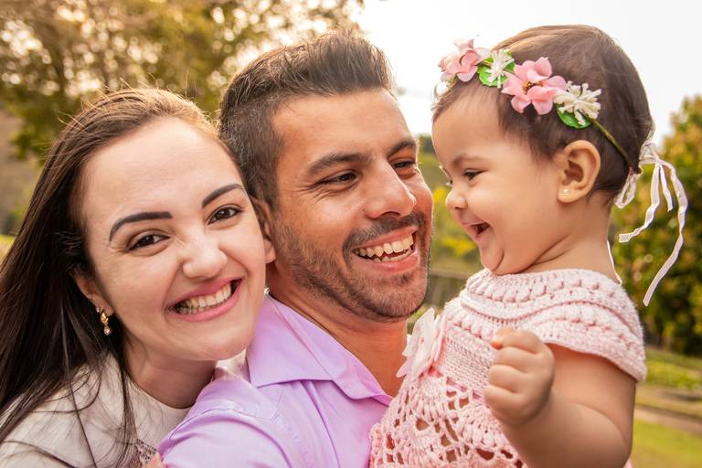 Ensaio-externo-em-familia-ensaio-infantil-criança-fotografia-lifestyle-fotografia-espontanea-criança-bauru-agudos-pederneiras-jau-interior-sp-campinas-ribeirao-preto-momento espontaneo família