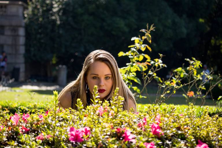 fotografo marco aurelio em sao paulo, criativo, borboletas, jardim, fotografo em sao paulo, fotografo de ensaio, fotografo de moda, fumaça,  ensaio feminino, jardim, flores, capa de revista, fotografo marco aurelio em sao paulo, criativo, 