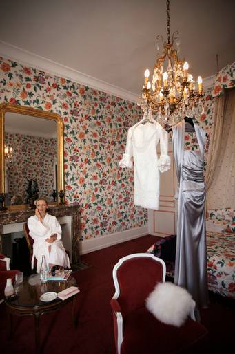 preparação da noiva em hotel na Suiça