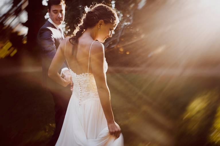fotografia de noivos em movimento