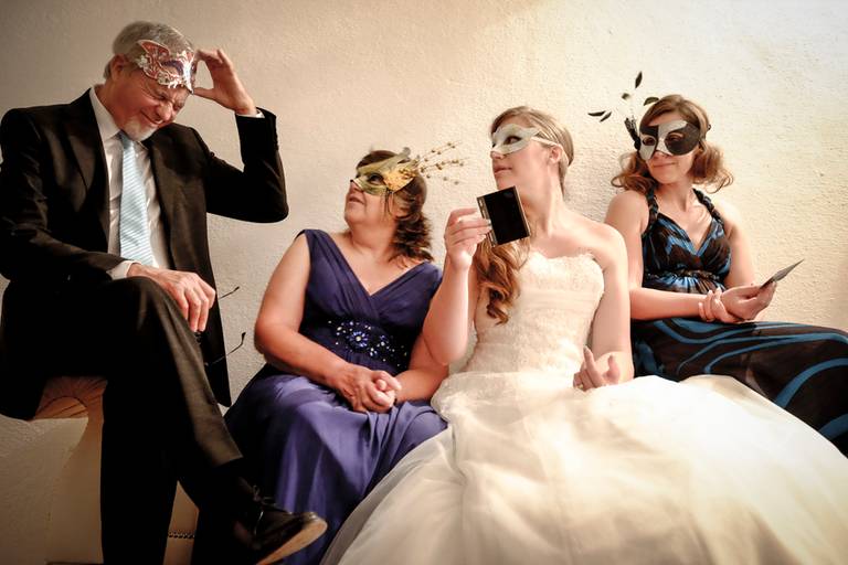 fotografia descontraída na festa de casamento