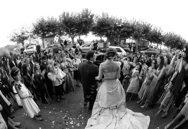 saída da igreja nos Açores