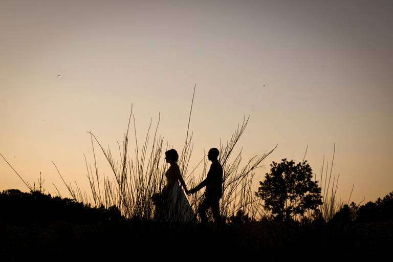 sessão dos noivos no campo