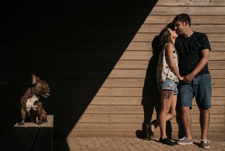 Fotografia de Casamento; Aveiro; Porto; Coimbra; Casar em Portugal; Sessão de Solteiros; Wedding; Vestidos de Noiva, Melhores Fotógrafos de Portugal; Noivos, Couple; Casal; Wedding Ideas; Cumplicidade; Afeto; Amor, Casamento; Noivado; Bulldogue Francês