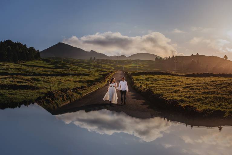 Casamento; Casar em Portugal; Noivos; Casal; Solteiros; Wedding Planner; Vestido de Noiva; Wedding Destination; Cheiro de Alecrim; Quinta do Eden, Casa de Abis; Fotografia de Casamento; Porto; Coimbra; Noivos; Sessão de Solteiros; Wedding Photography