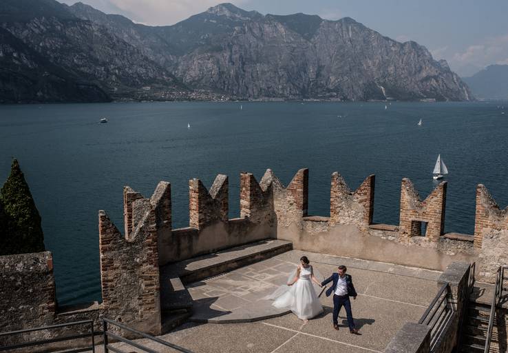 Fotografo de Casamentos; Aveiro; Porto; Best Wedding Photographers; Wedding Portugal; Casamento Original; Felicidade; Palacio Do Buçaco; Noivos; Casal; Sessão Solteiros; Couple Goals; Intimista; Wedding Planner; Damas Donor; Casamento Intimista
