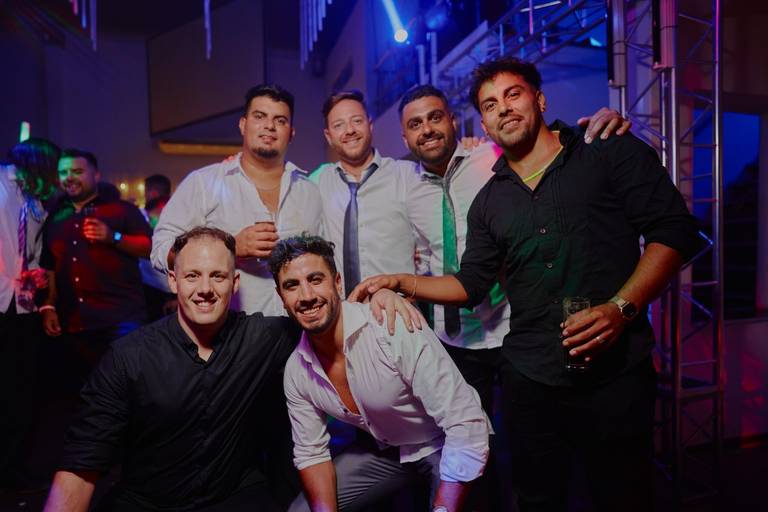 fotografia de fiesta de boda en  salon arengo funes santa fe  fotografo Daniel Cuart Santiago trejo dnxfotografia