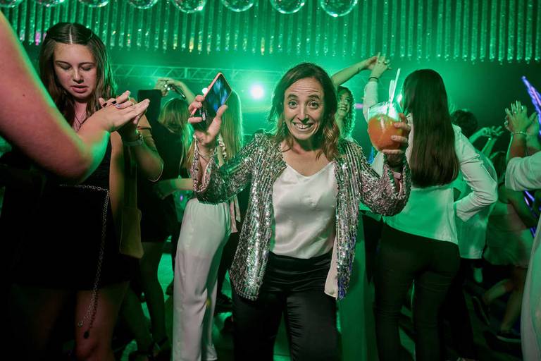 la tía borracha bailando en elcumpleaños de 15