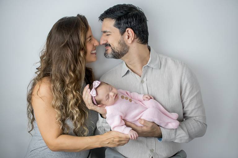 Foto com os pais - Newborn - RJ
