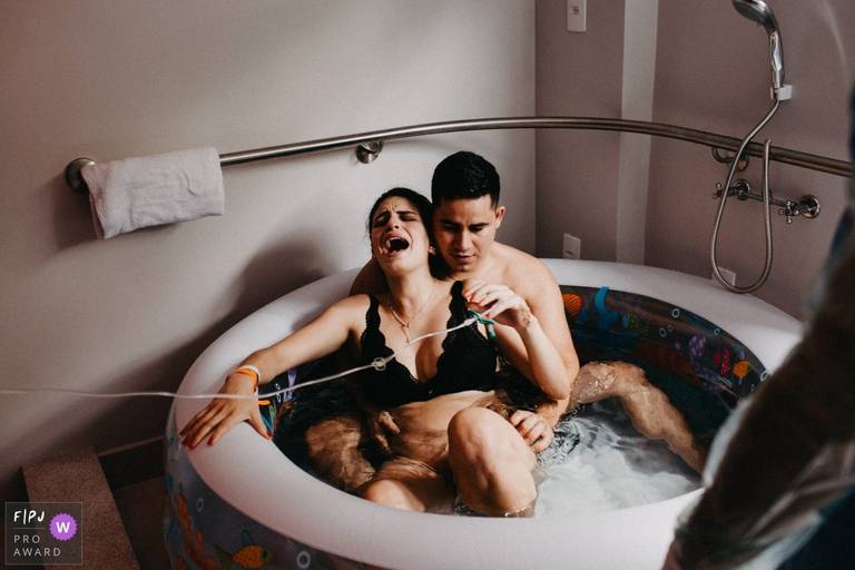 Foto premiada no 2 round do ano de 2021 pela FPJA - Family Photojournalist Association: Documentary Family - Dagi Pereira