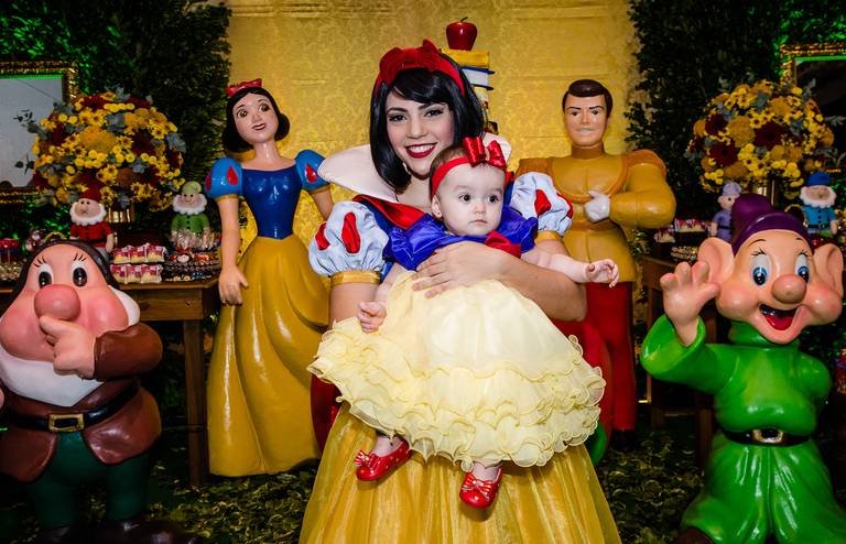 Tema: Branca de Neve 