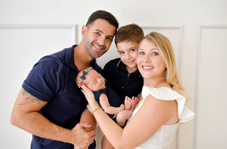 família