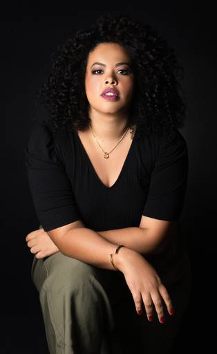 RETRATO DE PROFISSIONAL RETRATO CORPORATIVO ARQUITETA E DESIGN DE INTERIORES