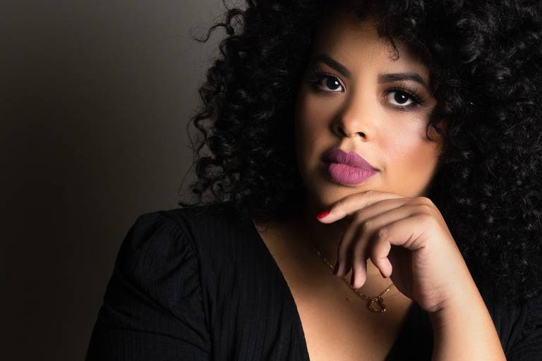 RETRATO DE PROFISSIONAL RETRATO CORPORATIVO ARQUITETA E DESIGN DE INTERIORES