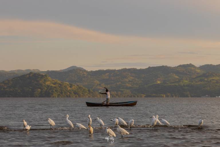 
ETERNIDAD/LAGUNA DE CATEMACO
Nació algo mas que una fotografía; Un instante de tiempo en el que dos, se volvieron eternos.