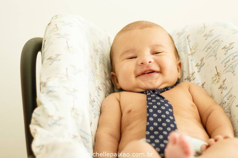 ensaio de bebê estilo lifestyle fotos da rotina do bebê 