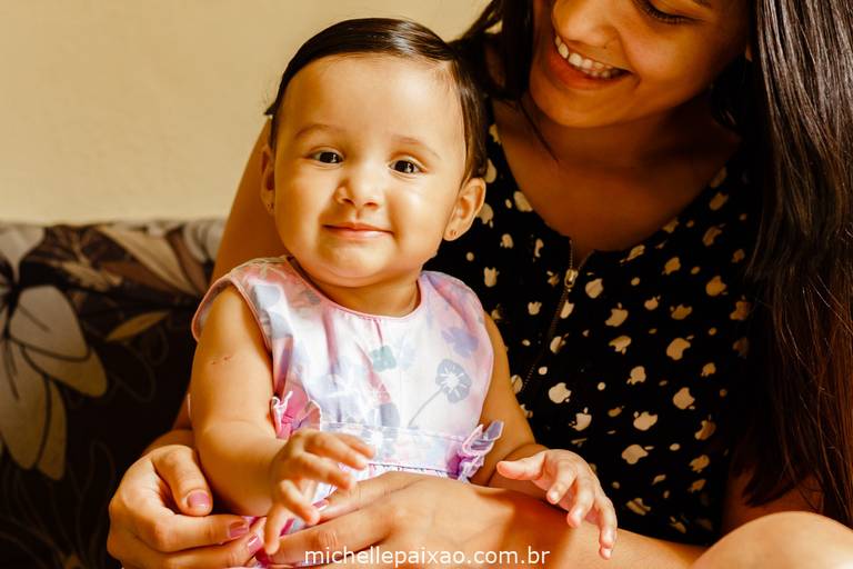 ensaio fotográfico bebê com a mãe fotografia lifestyle rj