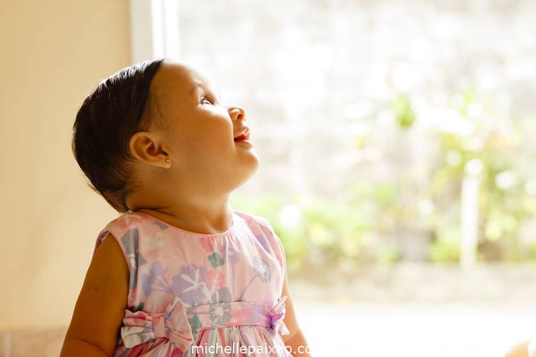 ensaio fotográfico de bebê em casa fotografia lifestyle rio de janeiro