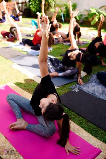 Quadra 6 Lote 5 - 2ª edição em 1 de setembro de 2019 - Alongamento com Andreza Bastos.