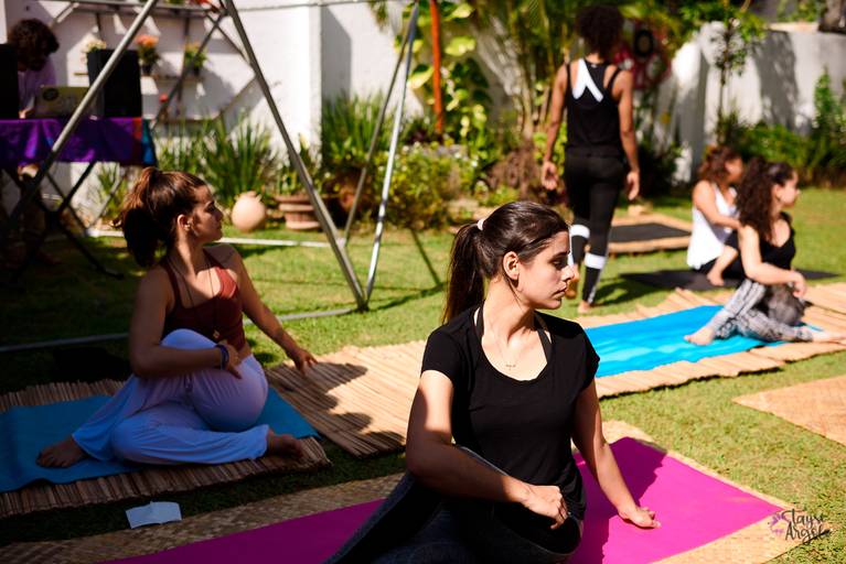 Quadra 6 Lote 5 - 2ª edição em 1 de setembro de 2019 - Alongamento com Andreza Bastos.