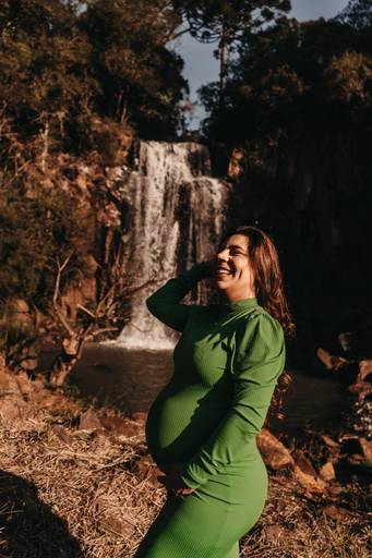 gestante na cachoeira