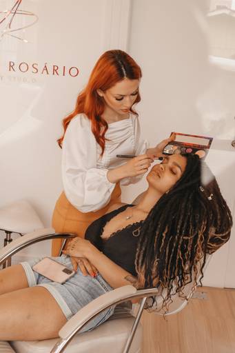 foto corporativa maquiadora