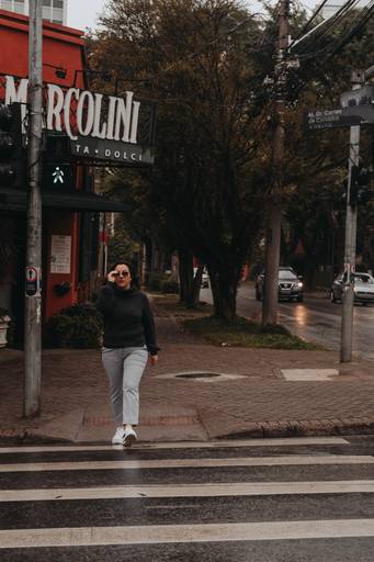 ensaio feminino chuva rua