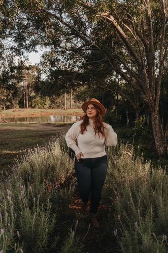 Ensaio feminino na lavanda