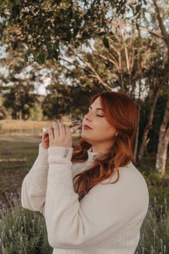 Ensaio feminino na lavanda