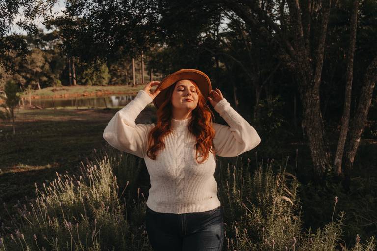 Ensaio feminino na lavanda