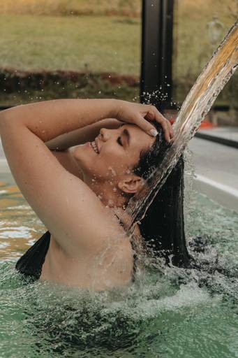 ensaio feminino piscina