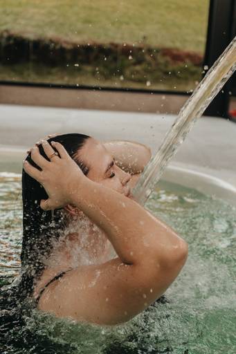 ensaio feminino piscina
