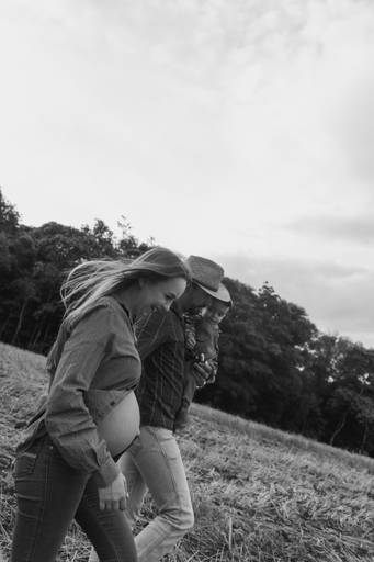 ensaio de gestante na fazenda