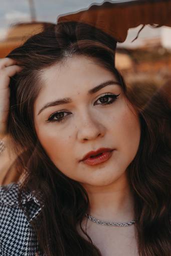 Ensaio urbano feminino casual 