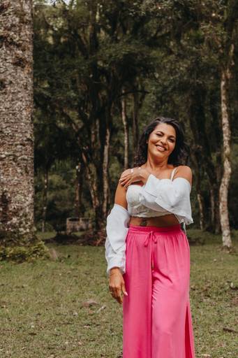 foto feminina em cachoeira