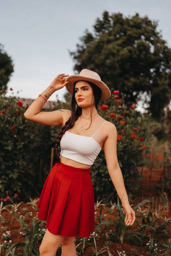 ensaio feminino delicado na natureza