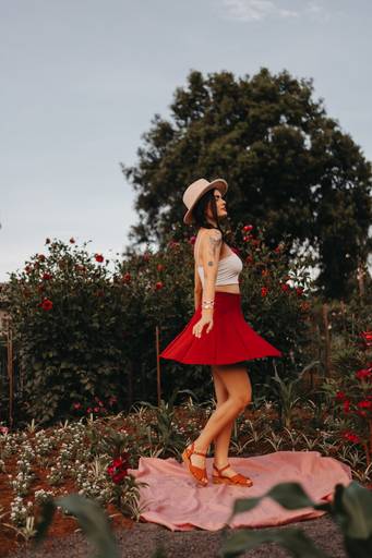 ensaio feminino delicado na natureza