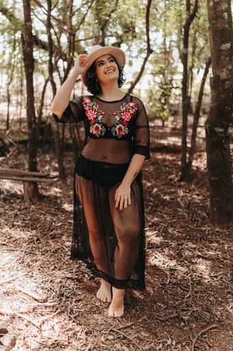 ensaio delicado na natureza intimista