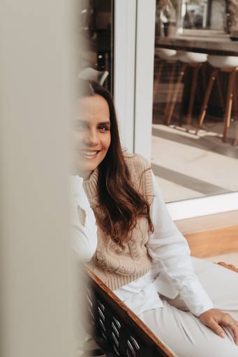 fotos femininas rua café