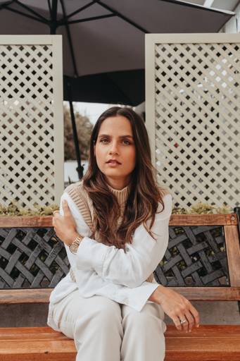 fotos femininas rua café