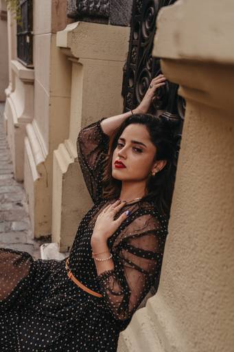 ensaio feminino rua com vestido