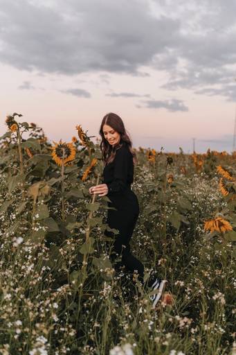 Ensaio feminino no girassol 