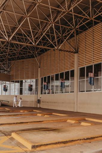 casal na rodoviária